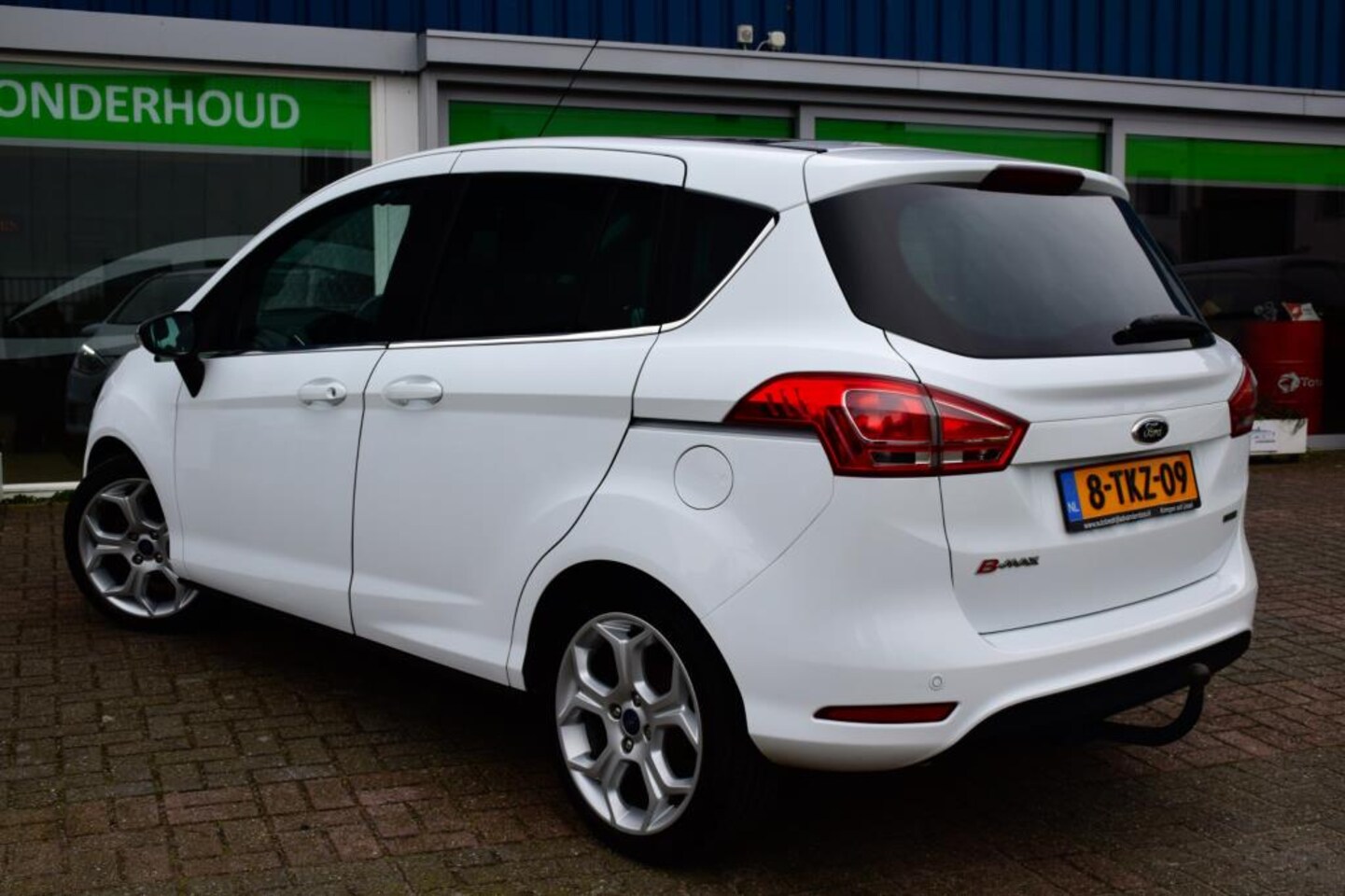 Ford B-Max - 1.0 EcoBoost Titanium, Trekhaak, Leder, LM, NAP, Cruise, Elek.pakket, Parkeerhulp