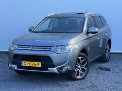 Mitsubishi Outlander - 2.0 PHEV Limited Edition X-Line / Elektrisch schuif-/kanteldak / Trekhaak / Navi / Leder /