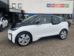 BMW i3 - 120Ah 42 kWh Grote battery, parkeersensoren, 1 ste eigenaar BTW verrekenbaar, bijtelling 4