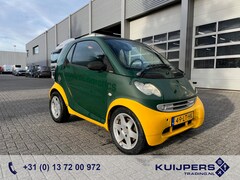 Smart City-coupé - & Pulse / Automatic / Dakraam