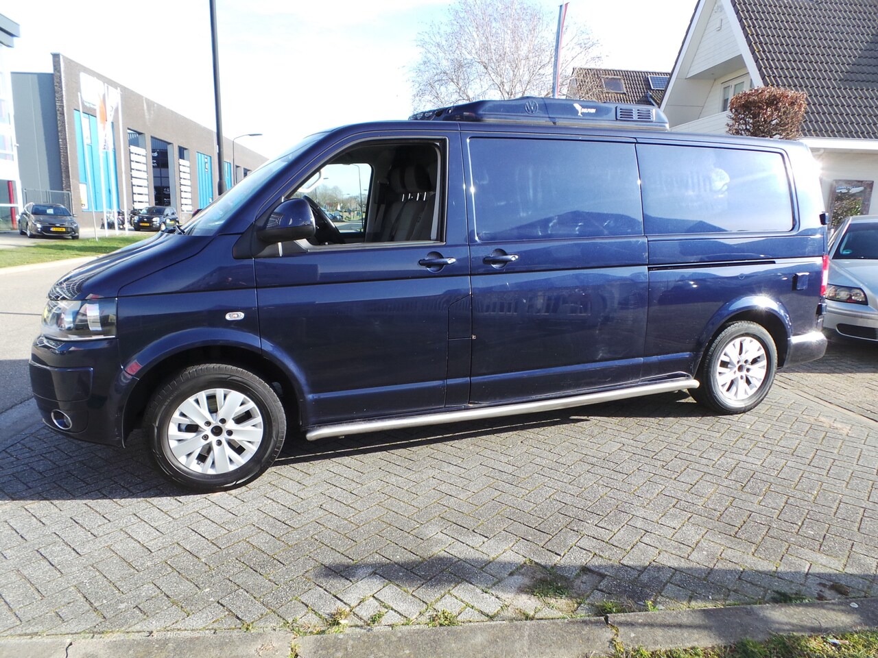 Volkswagen Transporter - 2.0 TDI 141pk L2H1 DSG Koelwagen Airco,Cruise,Navi,Lmv,Pdc - AutoWereld.nl