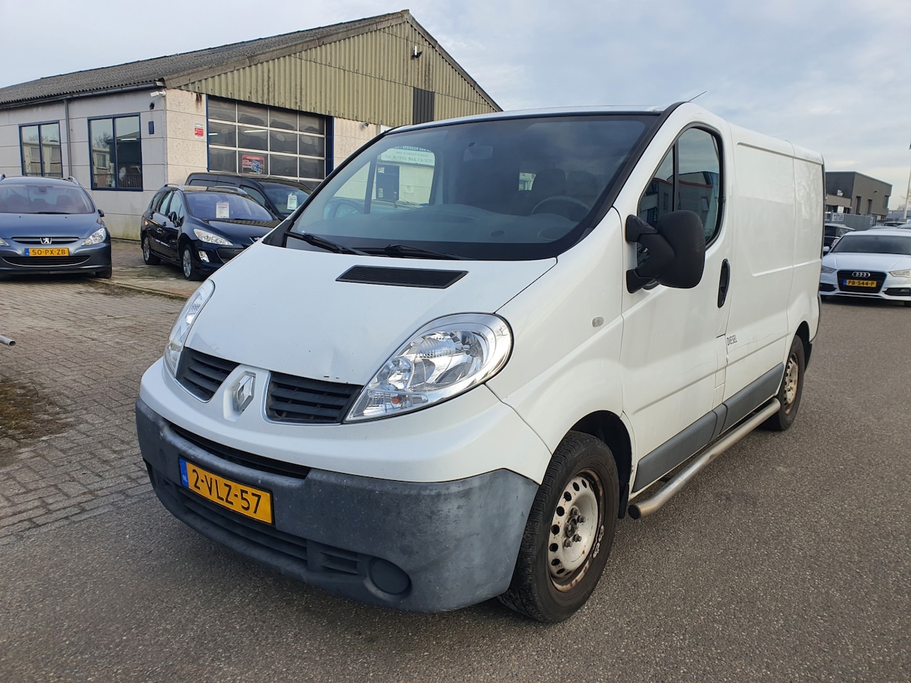 Renault Trafic - 2.0 dCi T27 L1H1 Bj:2011 NAP! - AutoWereld.nl