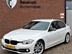BMW 3-serie - 330e Sport Line, M-sportonderstel, 18" breedset - Centennial High Executive