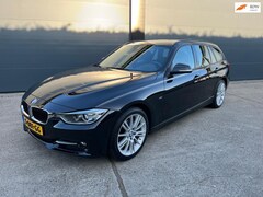 BMW 3-serie Touring - 316i High Executive sport line / pdc / head up / stoelverwarming / climate control