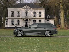 BMW 3-serie Touring - M340i xDrive High Executive | Full option | Pano-dak | Laser-LED | NL-geleverd | Elektr. t