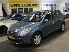 Dacia Sandero - 1.6 Lauréate Airco, NAP, Trekhaak