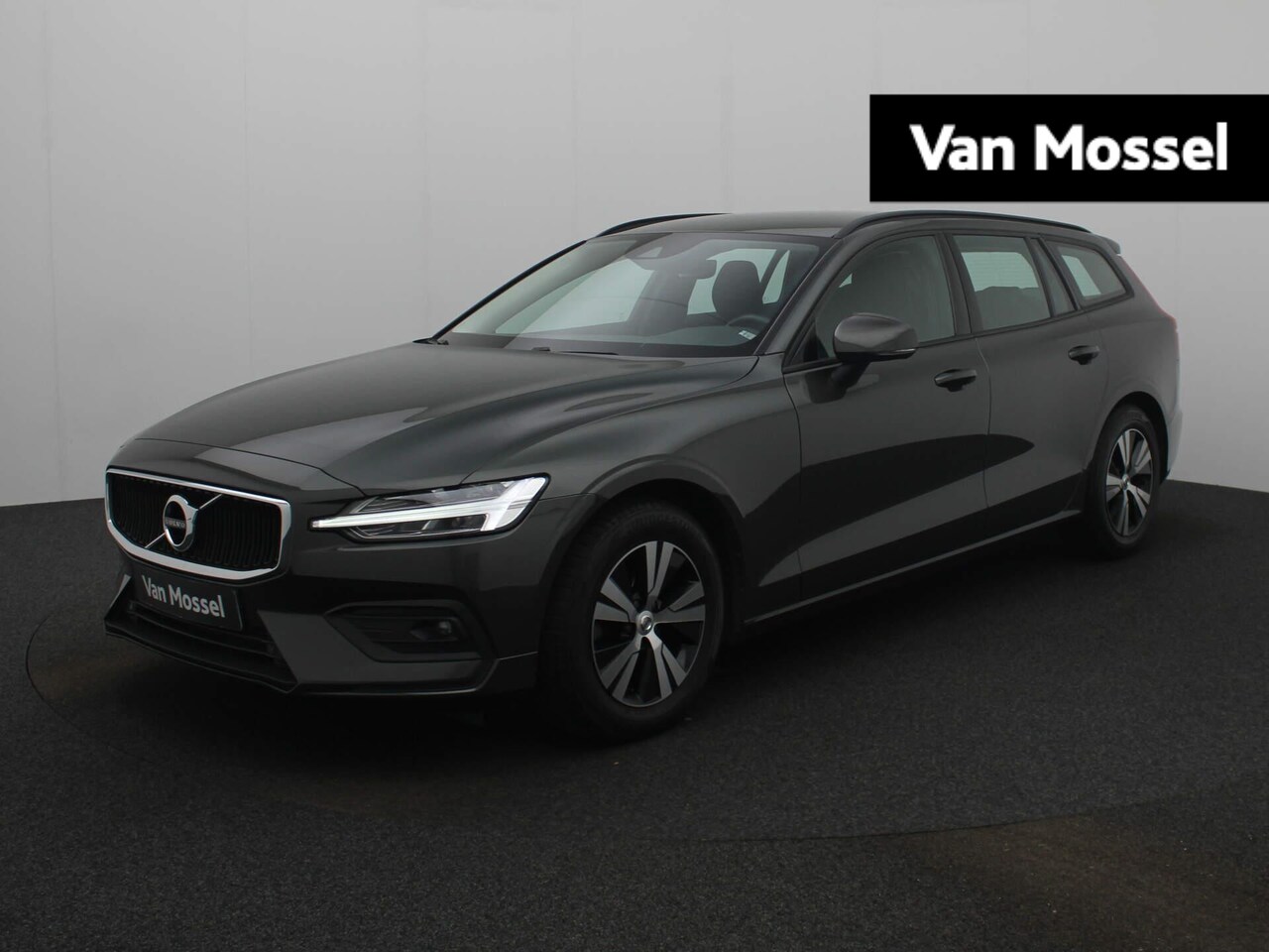 Volvo V60 - 2.0 D3 | Navigatie | Klimaatregeling | Camera | Stoelverwarming | LED | BTW Auto - AutoWereld.nl