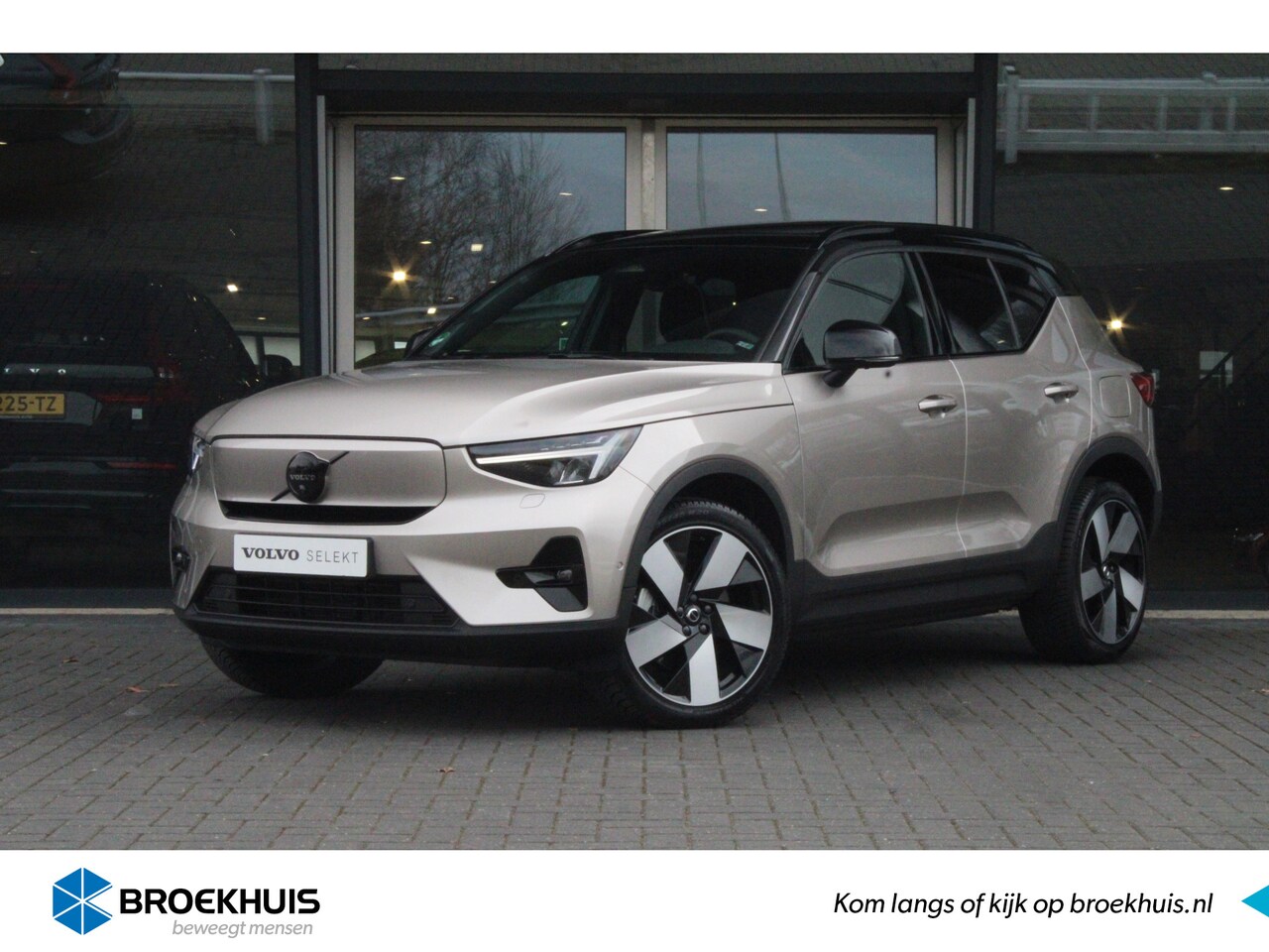 Volvo XC40 - P6 Recharge Ultimate Dark | 16% Bijtelling | 360° Camera | Standverwarming | Warmtepomp | - AutoWereld.nl