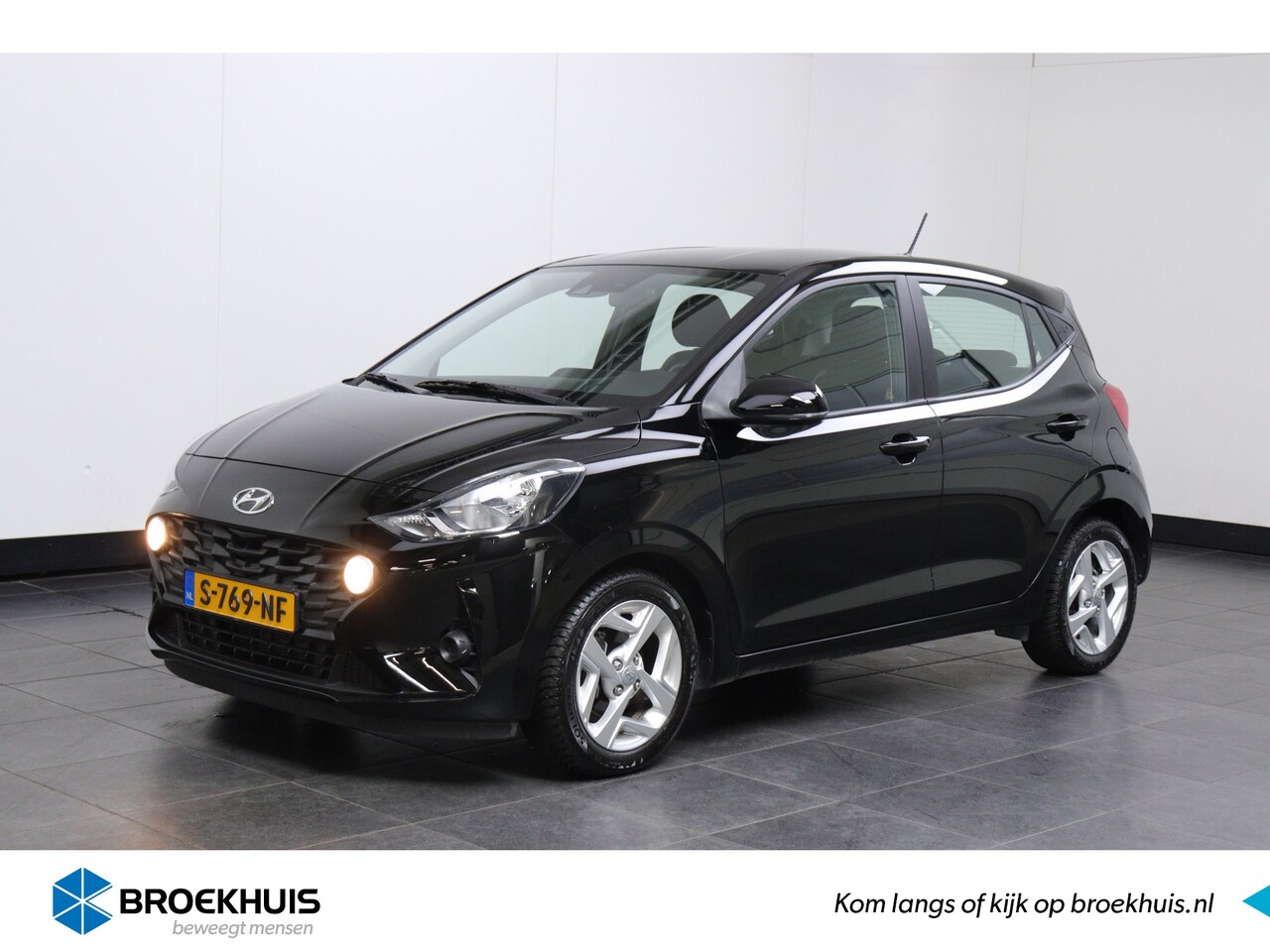 Hyundai i10 - 1.0 Comfort Smart 5-zits Automaat | Navigatie by App | Stuur/Stoelverwarming | Airco | 15" - AutoWereld.nl