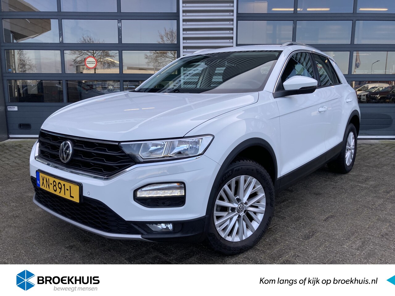 Volkswagen T-Roc - 1.0 TSI 115 pk Style | Climatronic | Navigatie | Parkeersensoren | - AutoWereld.nl