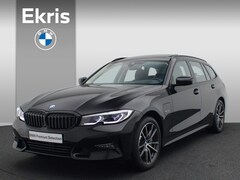 BMW 3-serie Touring - 330e xDrive Executive Model Sportline Panoramadak / Head-Up Display / Laserlight / M Adapt