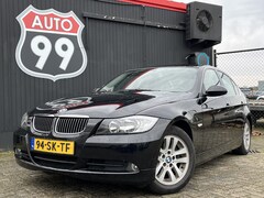 BMW 3-serie - 325i CLIMA / CRUISE / NAVI