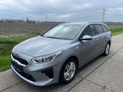 Kia Cee'd - Station, stoelverwarming, camera, apple carplay
