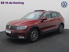 Volkswagen Tiguan - 1.4TSI/126PK Comfortline Executive · Panoramadak · Trekhaak · Parkeersensoren + camera