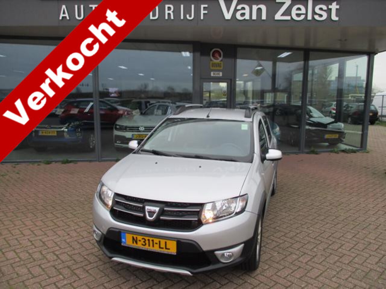 Dacia Sandero Stepway - 0.9 TCe Ambiance*BOVAG GARANTIE*AIRCO*NAVIGATIE*CRUISE CONTROL* CDV*LM 16"VELGEN*TREKHAAK* - AutoWereld.nl