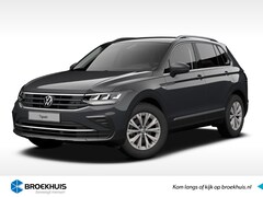 Volkswagen Tiguan - 1.5 150 pk Automaat Life Business | trekhaak | Winter pakket | Achteruitrijcamera | Ergo-a