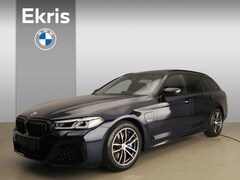 BMW 5-serie Touring - 530e Hybride / M-Sportpakket / Laserlicht / Leder / HUD / Schuifdak / Keyles go / DAB / Ha
