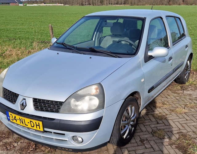 Nationale volkstelling Banyan haag Renault Clio 1.4-16V Privilège 2004 Benzine - Occasion te koop op  AutoWereld.nl