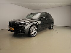 BMW X5 - XDrive 4.5e Hybride LED / Leder / Navigatie / Sportstoelen / Stoelverwarming / Active crui