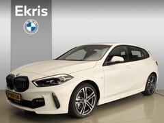 BMW 1-serie - 5-deurs 118i | M-Sportpakket / LED / Navigatie / Sportstoelen / Shadow line / DAB / Hifi s