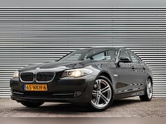 BMW 5-serie - 523i Executive /AUT./LED/XENON/NAVI/CRUISE/PDC/TREKHAAK