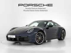 Porsche 911 - Carrera 4