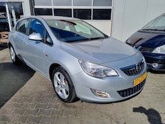 Opel Astra - 1.4 100pk Edition
