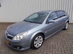 Opel Signum - 2.2-16V Executive