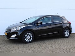 Hyundai i30 - 1.6 GDI i-Motion Plus / NAVI / CAMERA / AIRCO / BLUETOOTH / CRUISE / 15" LICHTMETALEN VELG