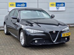 Alfa Romeo Giulia - 2.0T Super AUT. *NAVI | 1/2LEDER | DAB | ECC | PDC | CRUISE