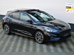 Ford Focus - 1.5 ST Line Automaat LED Pano HUD Matrix LUXE