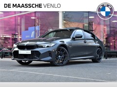 BMW 3-serie - 320e High Executive M Sport Automaat / Schuif-kanteldak / Sportstoelen / Active Cruise Con
