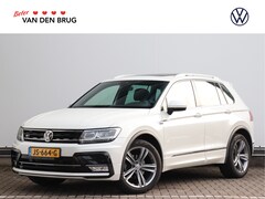 Volkswagen Tiguan - 1.4 TSI Connected Series R-line | Panoramadak | Zwart hemel | Wegklapbare trekhaak | Ergo