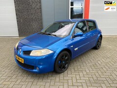 Renault Mégane - 1.9 dCi RS SPORT airco 6-bak