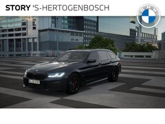 BMW 5-serie Touring - 540i xDrive High Executive M Sport Automaat / Panoramadak / Trekhaak / Soft Close / Laserl