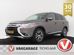 Mitsubishi Outlander - 2.0 Executive Edition | 7 p | Automaat | Afn Trekhaak | Org NL | Camera