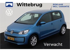Volkswagen Up! - 1.0 BMT move up Executive Airco / Camera / Parkeersensoren / Cruise control / LM velgen