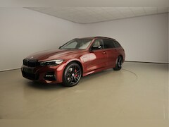 BMW 3-serie Touring - 330e xDrive Hybride / Laserlicht / Leder / HUD / Schuifdak / Keyles go / DAB / Hifi speake