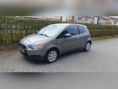 Mitsubishi Colt - CZ3 1.3 STUURBEKRACHTIGING AIRCO CLIMA CRUISE