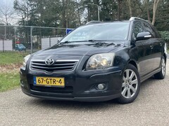 Toyota Avensis Wagon - 1.8 16v VVT-i Luna
