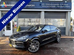Porsche Cayenne Coupé - 3.0 E-Hybrid Pano 22" Luchtvering Trekhaak km 38.000 NAP NL auto 2e eigenaar