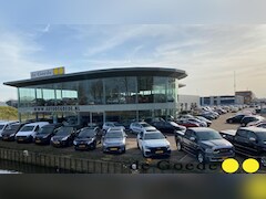 Opel Insignia Sports Tourer - 1.5 Turbo Innovation org. NL-auto el.trekhaak+klep camera h.leer navi