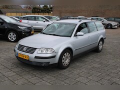 Volkswagen Passat Variant - 2.0 Trendline / ecc / trekhaak /
