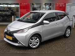 Toyota Aygo - 1.0 VVT-i x-joy | Navigatie | Camera