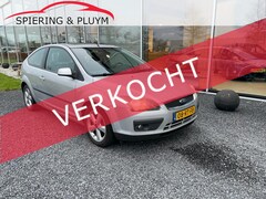 Ford Focus - 1.6-16V Futura | airco | cruise controle | schuifdak