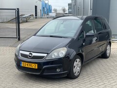 Opel Zafira - 1.6 Essentia Airco Zwart