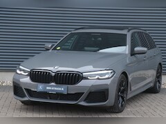 BMW 5-serie - 520d | M-Pakket - LIVE COCKPIT - PANO