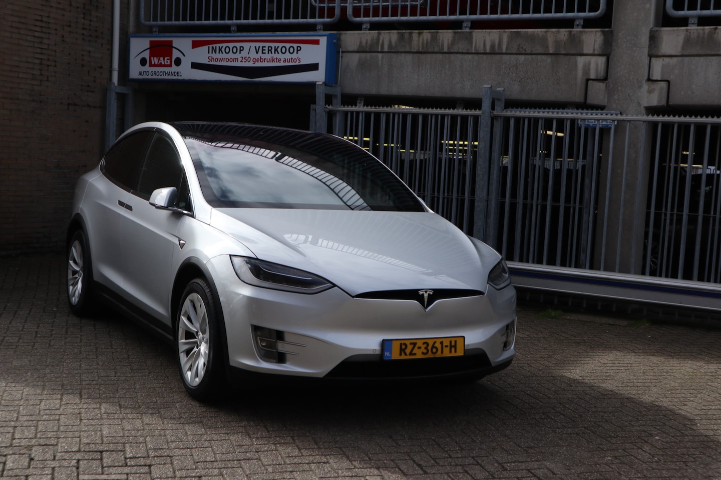 Tesla Model X - 75D Base 75D Base - AutoWereld.nl