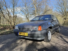 Opel Kadett - CS