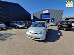 Toyota Aygo - 1.0-12V +